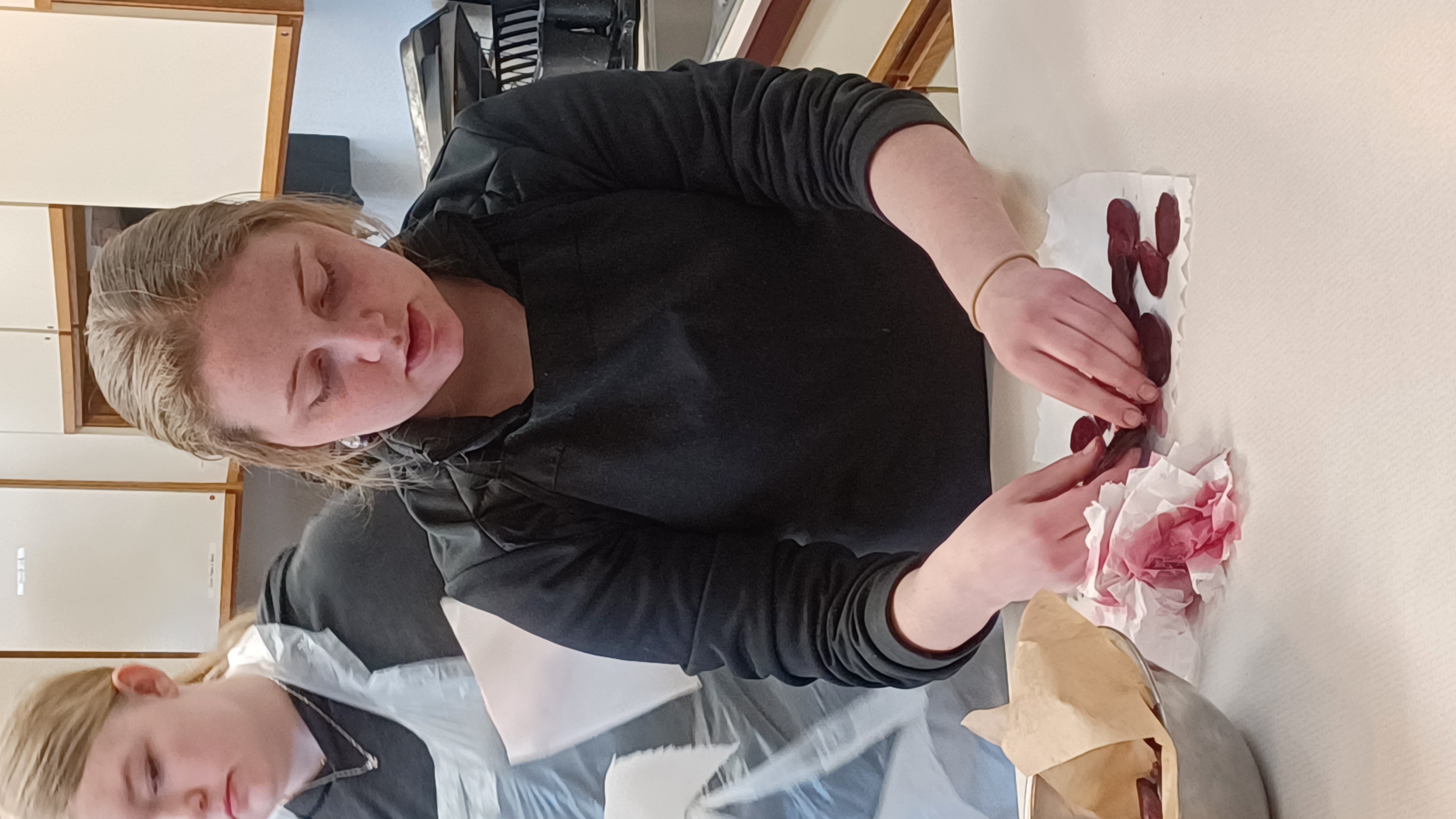 A student preparing beets for a Harvest of the Month Beet Chip recipe.